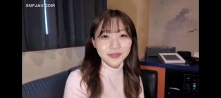 清純大三黑絲美女欠高利貸被變態債主手摳小嫩逼超多水把裙子都打濕了
